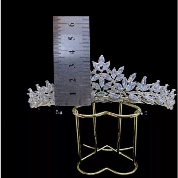 All That Sparkle Is A Unique 8-piece one-of-a-kind  Bridal Accessory Ensemble main image 5
